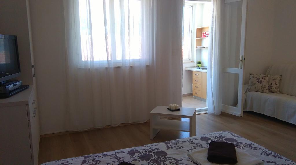 Guesthouse Franica กอร์จูลา ห้อง รูปภาพ